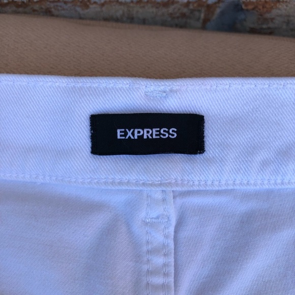 Express Style 06710774 High Waisted White Ripped Straight Raw Hem Ankle Jeans 10 - Picture 7 of 16